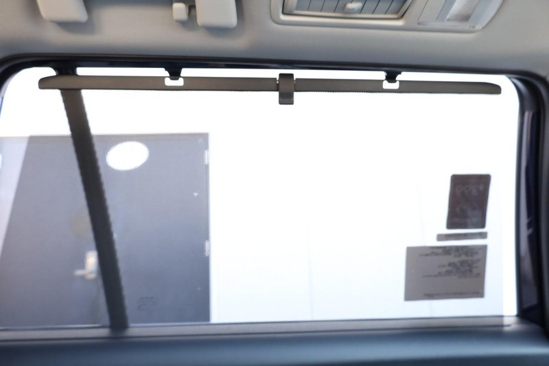 Toyota Grand Highlander Vehicle Full-screen Gallery Image 29