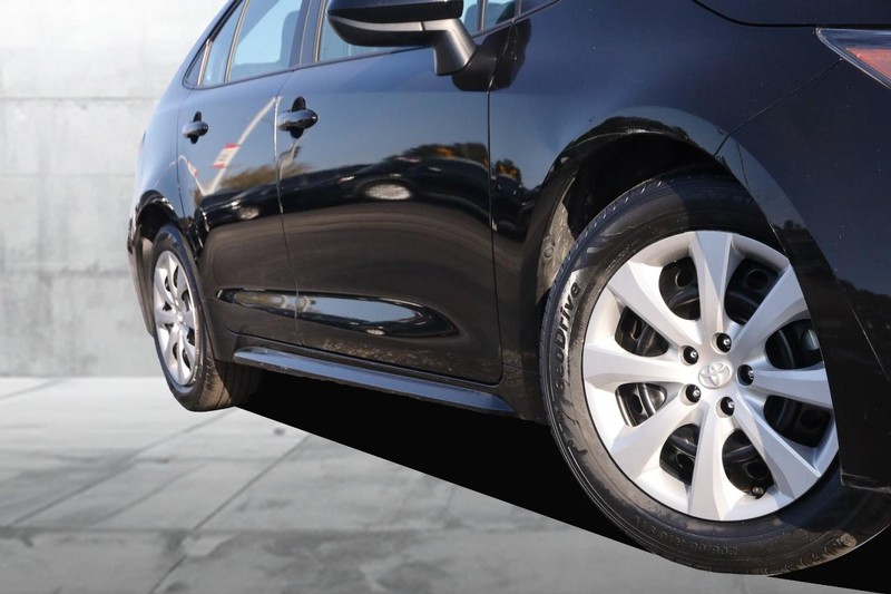 Toyota Corolla Vehicle Image 03