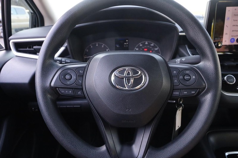 Toyota Corolla Vehicle Image 10