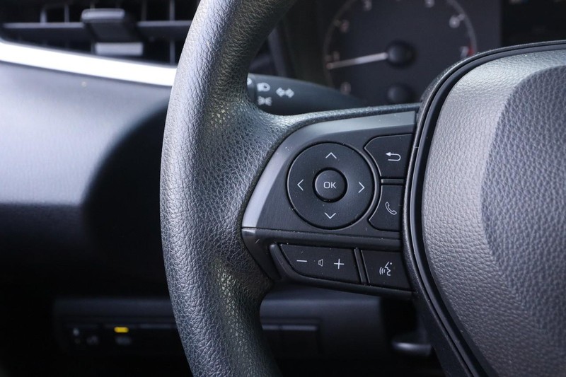 Toyota Corolla Vehicle Image 11