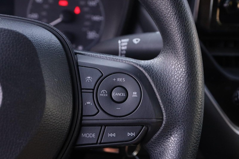 Toyota Corolla Vehicle Image 12