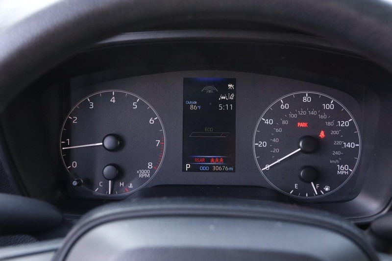 Toyota Corolla Vehicle Image 13