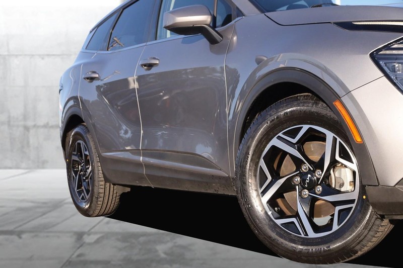 Kia Sportage Vehicle Image 03