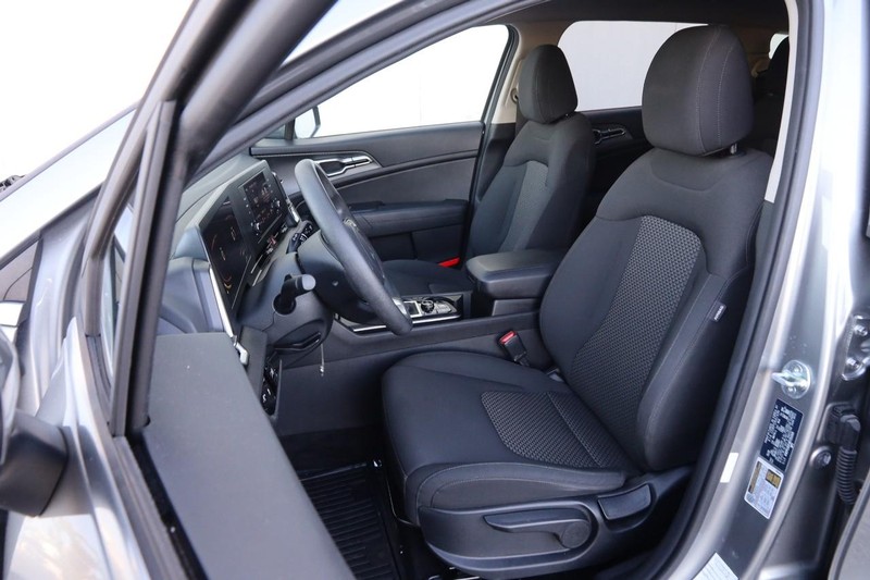 Kia Sportage Vehicle Image 08