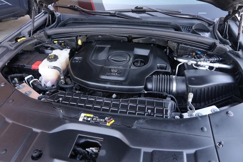 Jeep Grand Cherokee L Vehicle Image 29