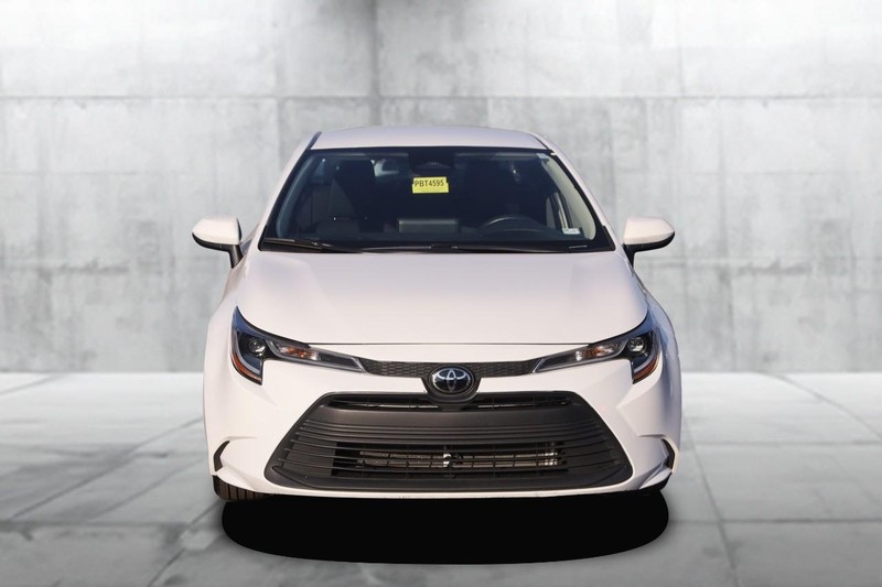 Toyota Corolla Vehicle Image 04