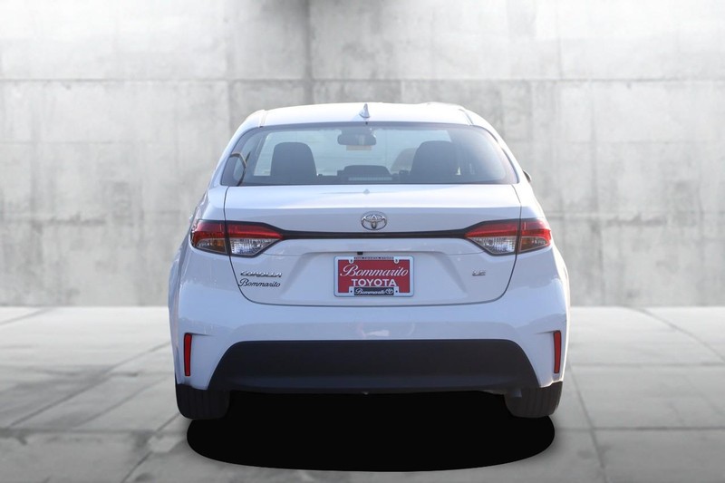 Toyota Corolla Vehicle Image 06