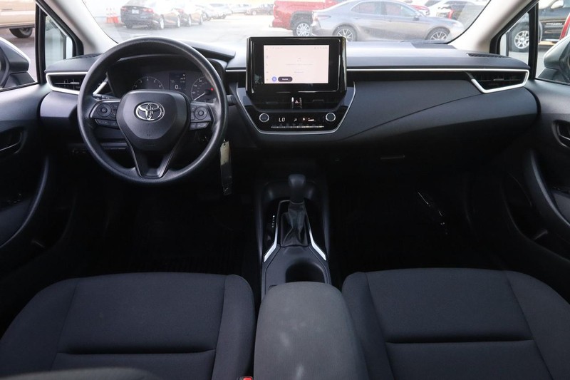 Toyota Corolla Vehicle Image 17