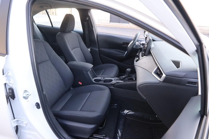 Toyota Corolla Vehicle Image 22