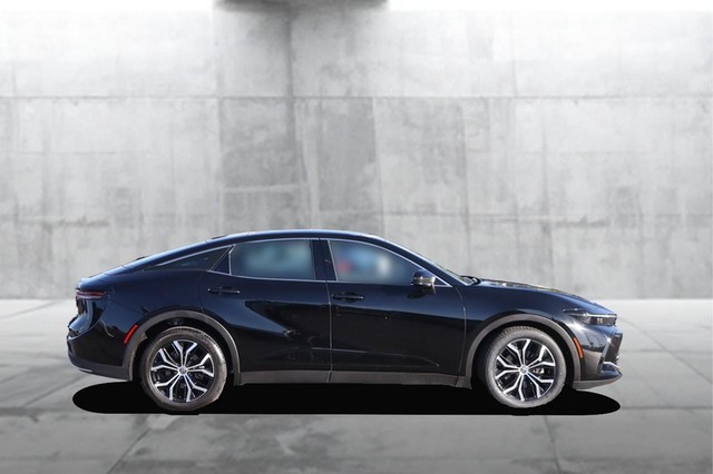 Toyota Crown Vehicle Image 05