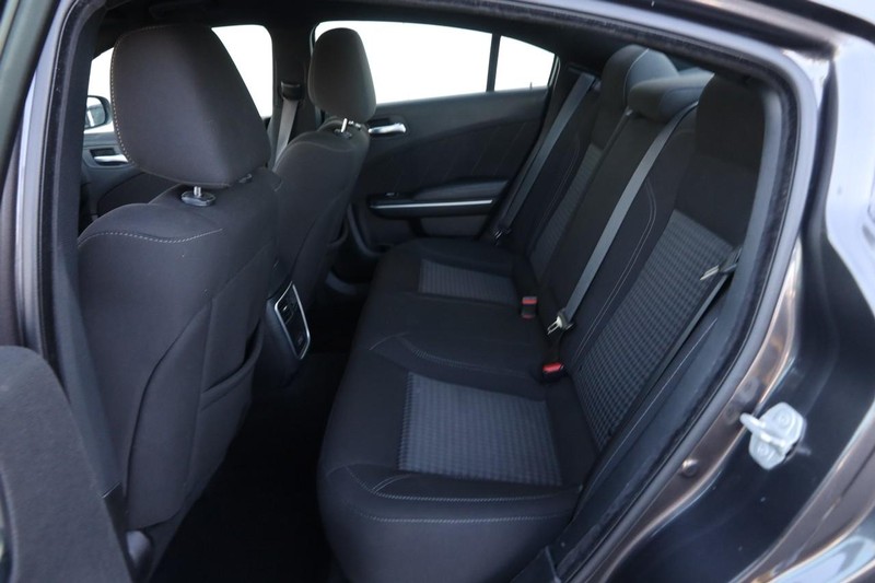 Dodge Charger Vehicle Full-screen Gallery Image 9