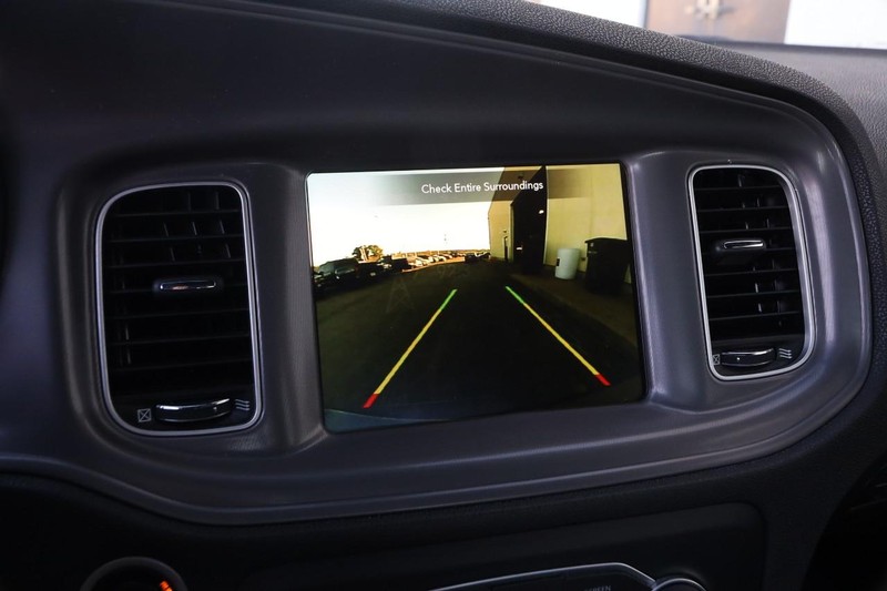 Dodge Charger Vehicle Full-screen Gallery Image 16