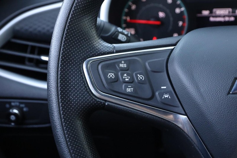 Chevrolet Malibu Vehicle Full-screen Gallery Image 11