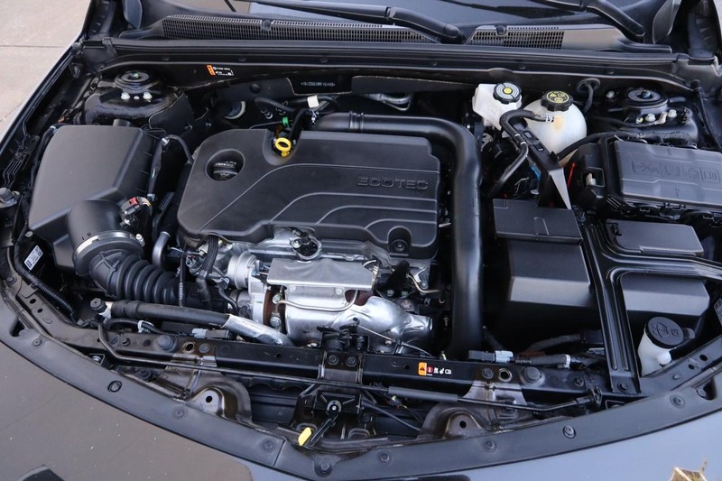 Chevrolet Malibu Vehicle Full-screen Gallery Image 25