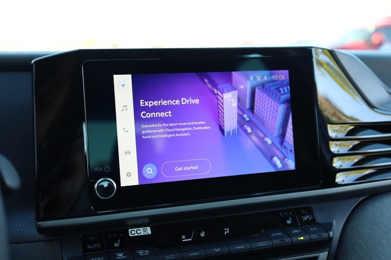 Toyota Camry Vehicle Image 11