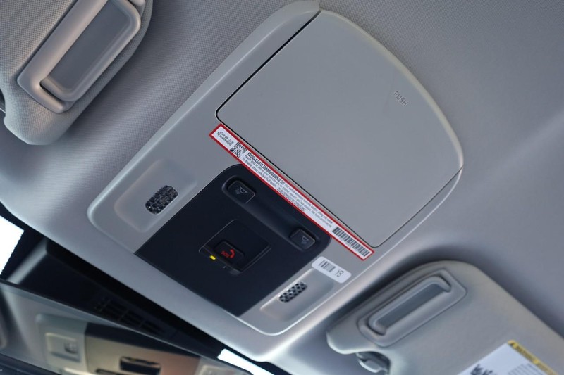 Toyota Camry Vehicle Image 16