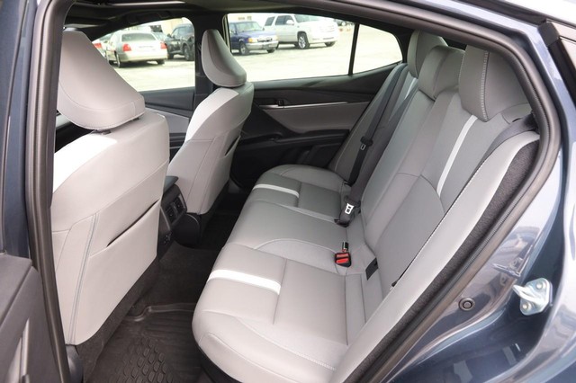 Toyota Camry Vehicle Image 10