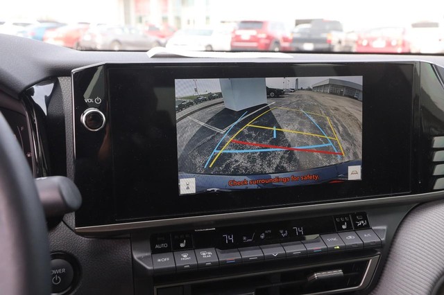 Toyota Camry Vehicle Image 17