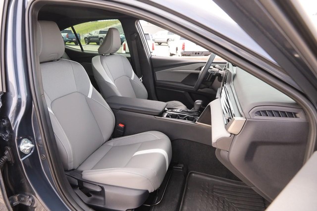 Toyota Camry Vehicle Image 26