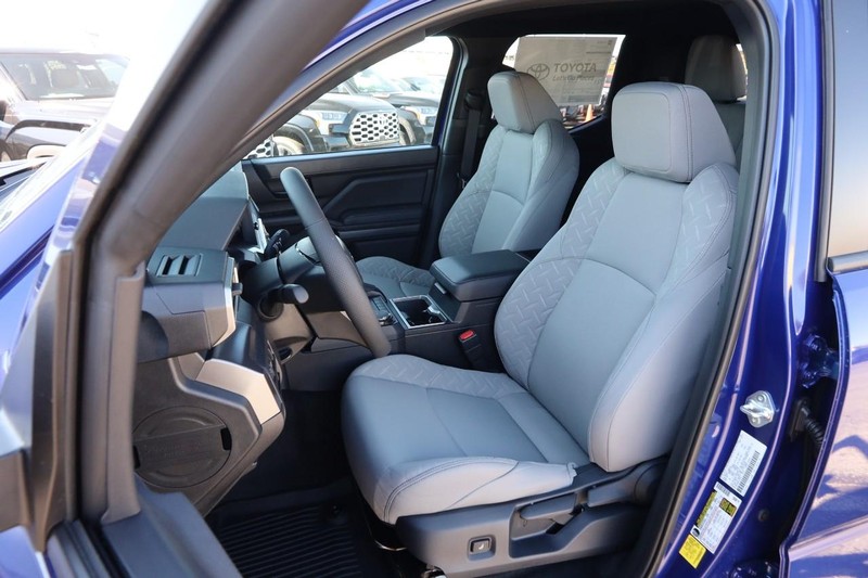 Toyota Tacoma 4WD Vehicle Image 08