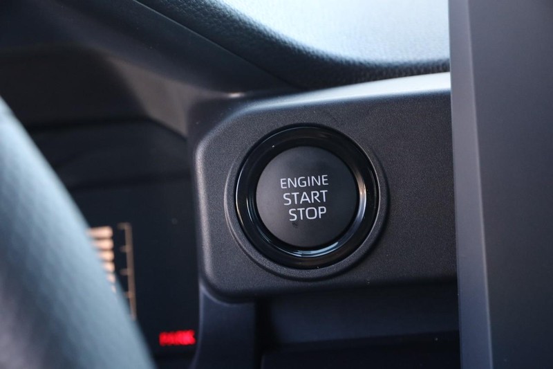 Toyota Tacoma 4WD Vehicle Image 14