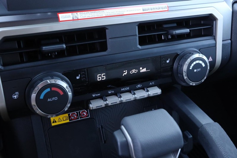 Toyota Tacoma 4WD Vehicle Image 17