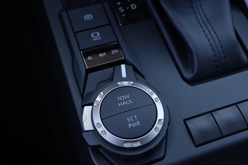 Toyota Tacoma 4WD Vehicle Image 18