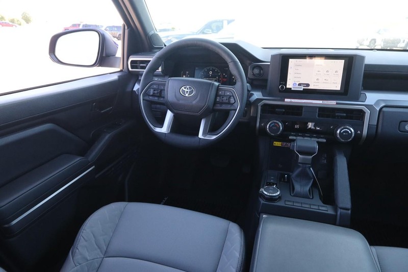 Toyota Tacoma 4WD Vehicle Image 21