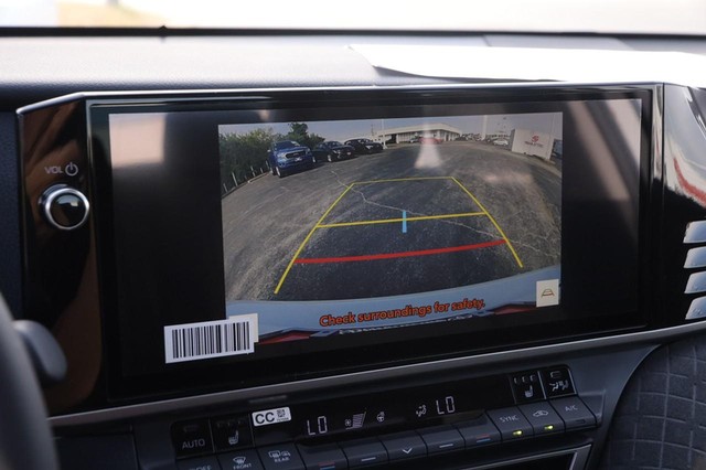 Toyota Camry Vehicle Image 17