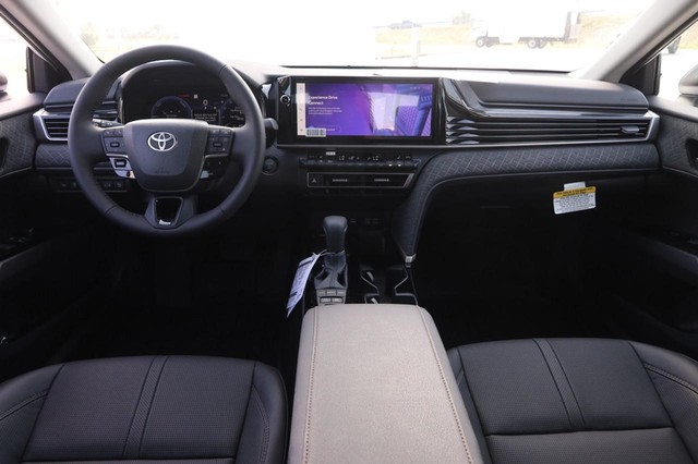 Toyota Camry Vehicle Image 21