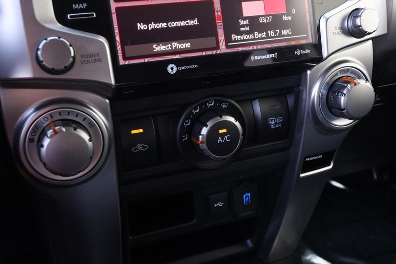 Toyota 4Runner Vehicle Image 16