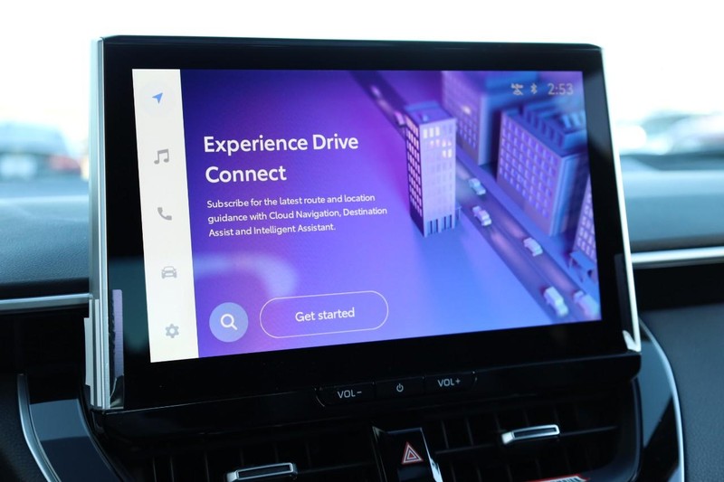 Toyota Corolla Vehicle Full-screen Gallery Image 12