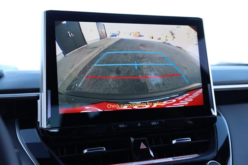 Toyota Corolla Vehicle Full-screen Gallery Image 13