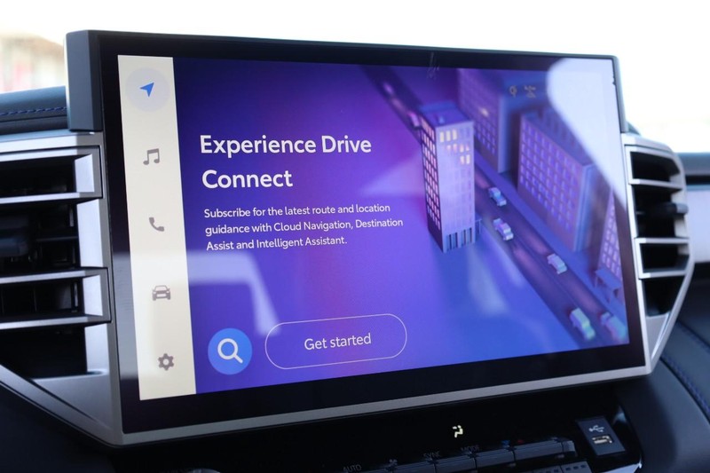 Toyota Tundra 4WD Vehicle Image 13