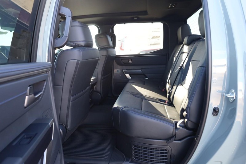 Toyota Tundra 4WD Vehicle Image 23