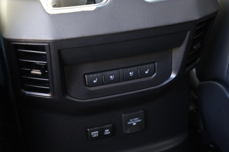 Toyota Tundra 4WD Vehicle Image 24