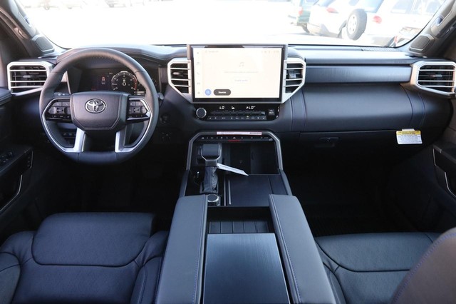 Toyota Tundra 4WD Vehicle Image 20