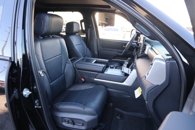 Toyota Tundra 4WD Vehicle Image 24