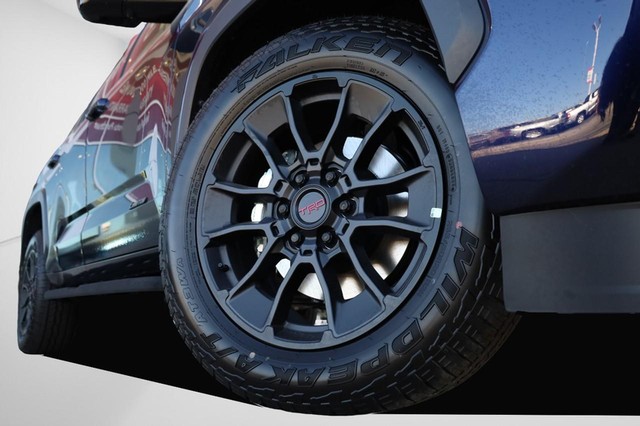 Toyota Sequoia Vehicle Image 03