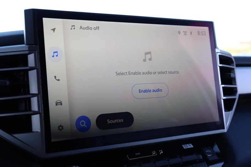 Toyota Sequoia Vehicle Image 14