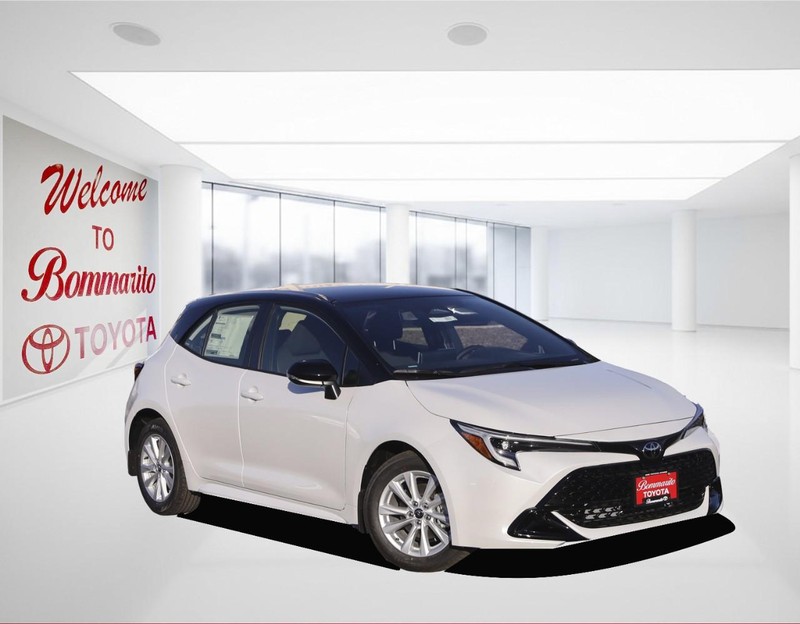 Toyota Corolla Hatchback Vehicle Image 02
