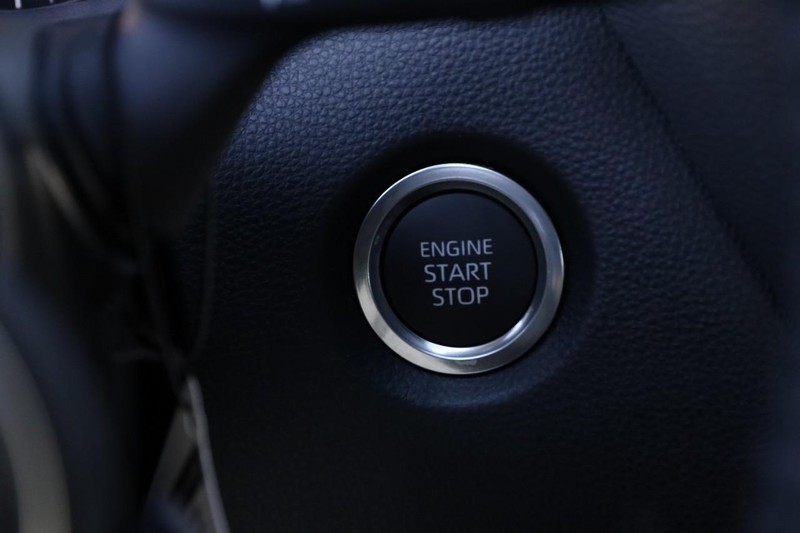 Toyota Corolla Hatchback Vehicle Image 14