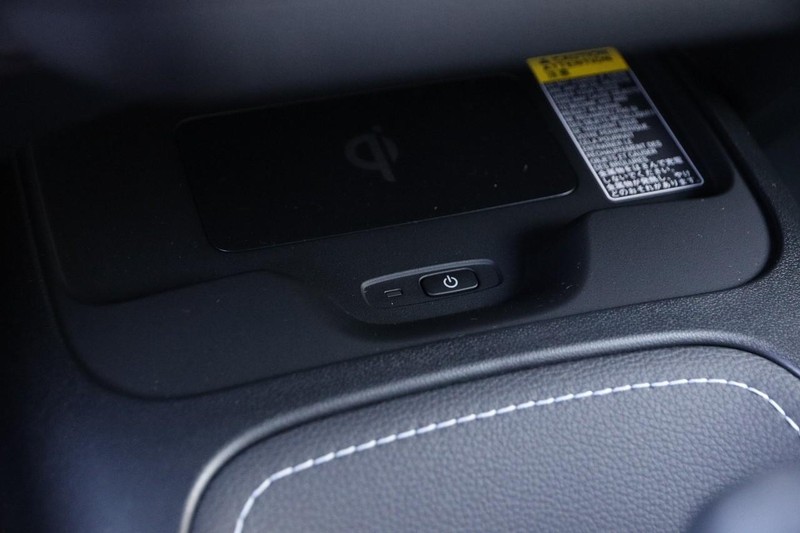 Toyota Corolla Hatchback Vehicle Image 19