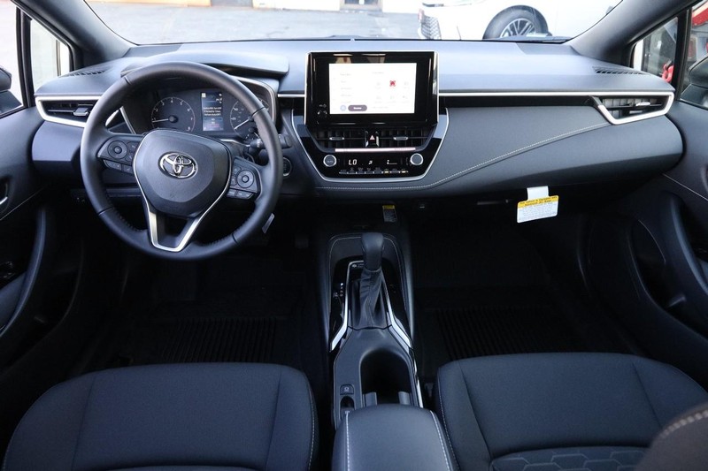 Toyota Corolla Hatchback Vehicle Image 20