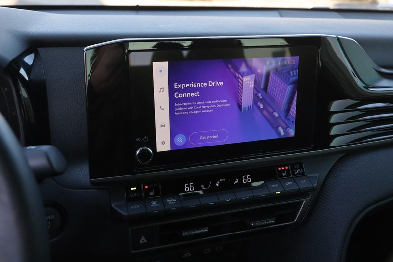 Toyota Camry Vehicle Image 15