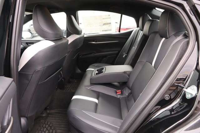 Toyota Camry Vehicle Image 08