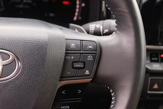 Toyota Camry Vehicle Image 11