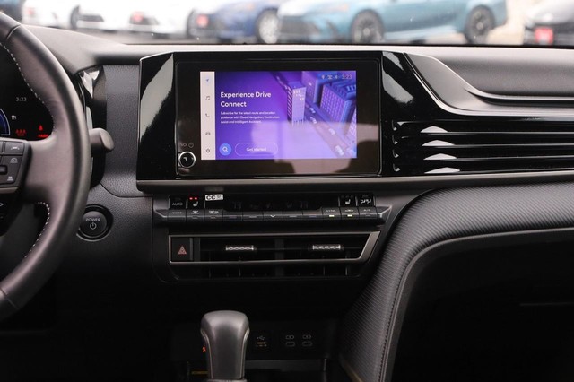 Toyota Camry Vehicle Image 22