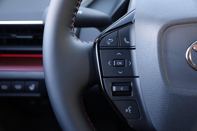 Toyota Prius Plug-In Hybrid Vehicle Image 13