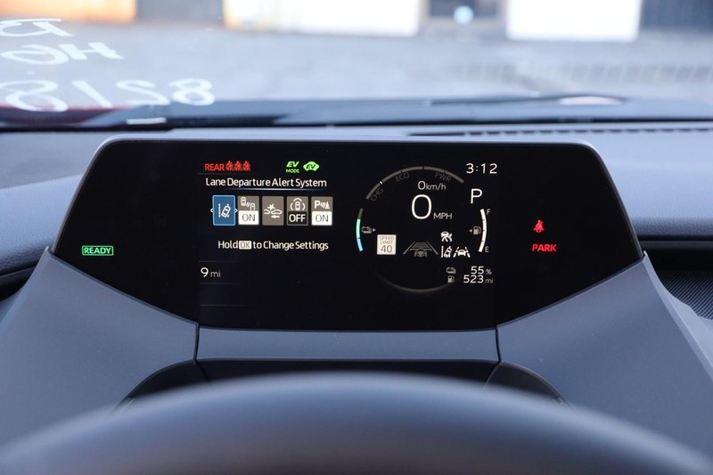 Toyota Prius Plug-In Hybrid Vehicle Image 15